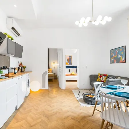 Apartament Panoramic Sea View - Terrace - Air Conditioning - 2 Bedrooms - Wifi - Kitchen Nicea