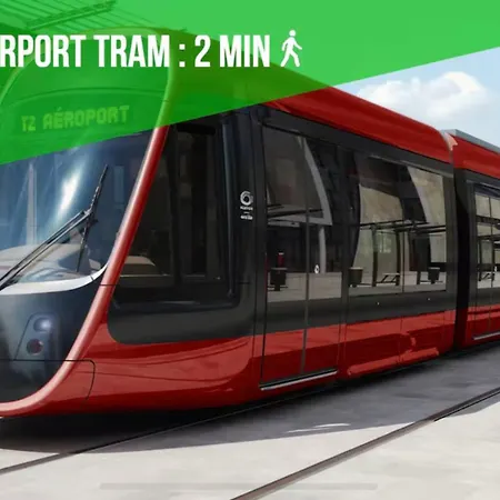 2 Bedrooms - Air Conditioning - Tramway - Fully Equipped Kitchen - Wifi - Steps From Sea * Nice